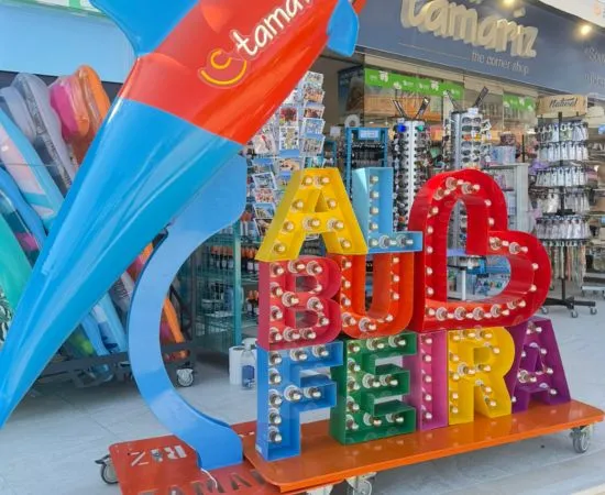 Letras Monobloco com Lâmpadas Filamento